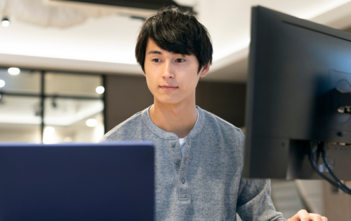 入稿から掲載確認、数値チェックまでを代行し、プランナーや運用者の業務圧迫を解消！